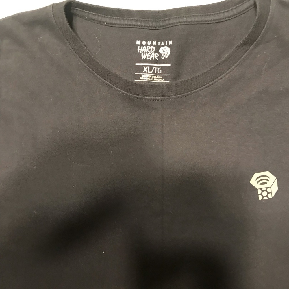 Mens tee shirt mountain hardware